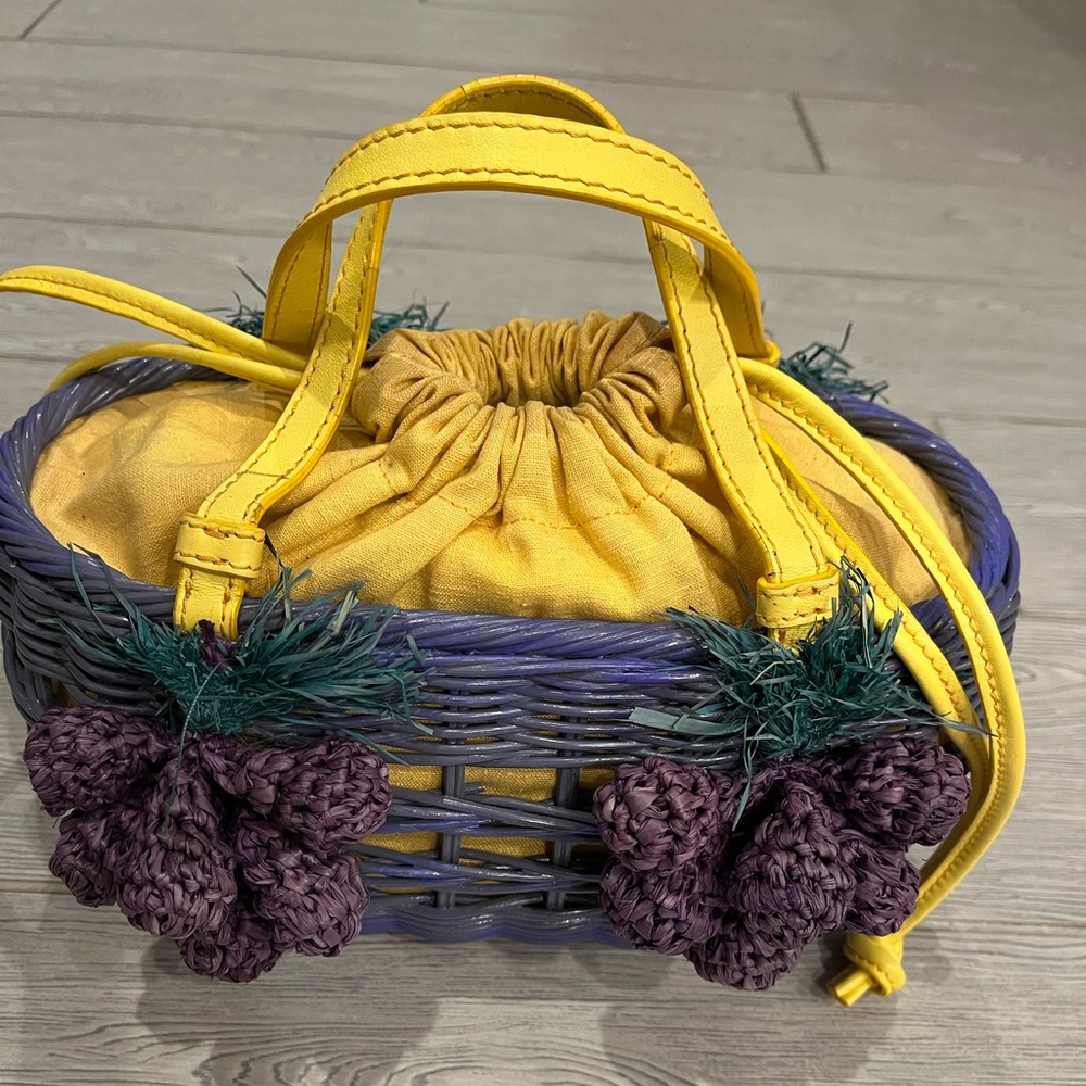 Vintage 1950s Yellow and Purple Woven Basket Bag Raffia Grapes